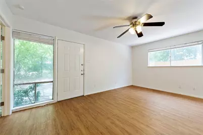 607 E 43rd Street #B, Austin, TX 78751 - Photo 6