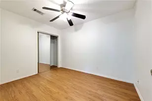 607 E 43rd St, Austin, TX 78751 - Photo 12