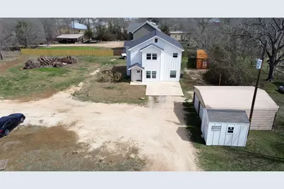 113 S. Lockhart Street, Paige, TX 78659 - Photo 2