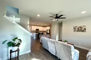 113 S Lockhart St, Paige, TX 78659 - Photo 6