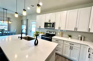 113 S Lockhart St, Paige, TX 78659 - Photo 10