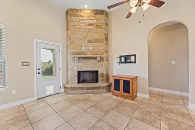 608 Jake Drive, Jarrell, TX 76537 - Photo 12
