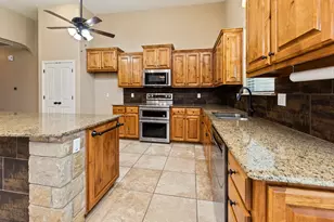 608 Jake Dr, Jarrell, TX 76537 - Photo 24