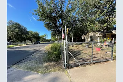 652 Pecan Lane, Cottonwood Shores, TX 78657 - Photo 4