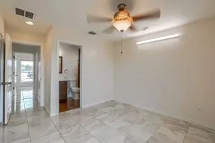 20111 Travis Dr, Lago Vista, TX 78645 - Photo 16