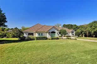 209 Overlook Ct, Georgetown, TX 78628 - Photo 4