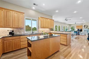 209 Overlook Ct, Georgetown, TX 78628 - Photo 14