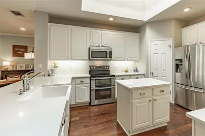 1618 Sundown Drive, Austin, TX 78738 - Photo 4