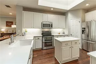 1618 Sundown Dr, Austin, TX 78738 - Photo 4