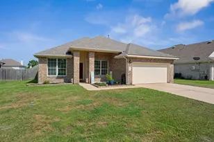 19609 Vilamoura St, Pflugerville, TX 78660 - Photo 2