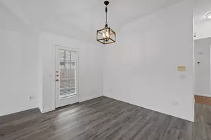 8112 Nairn Dr, Austin, TX 78749 - Photo 10