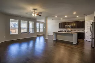 7108 Garnet Mill Ln, Austin, TX 78744 - Photo 12