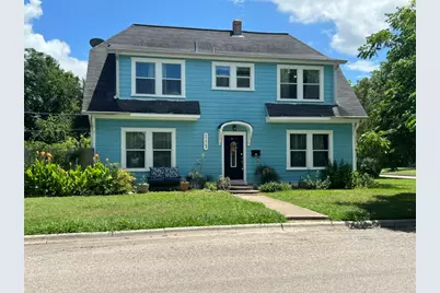 215 W 7th Street, Taylor, TX 76574 - Photo 1