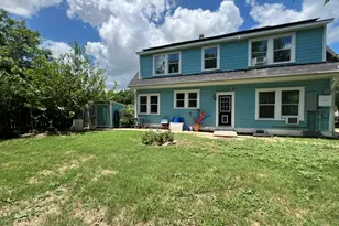 215 W 7th St, Taylor, TX 76574 - Photo 24