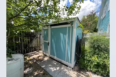 215 W 7th Street, Taylor, TX 76574 - Photo 28