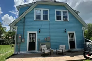 215 W 7th St, Taylor, TX 76574 - Photo 26