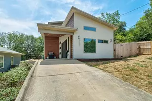 2501 E 9th St, Austin, TX 78702 - Photo 2