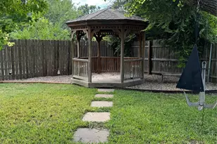 291 Brian Ln, Kyle, TX 78640 - Photo 4