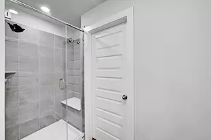 7111 Terrazzo Cottage Ct, Austin, TX 78744 - Photo 20