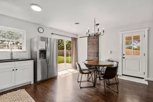 219 S Bluff St, Dripping Springs, TX 78620 - Photo 10