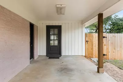 219 S Bluff Street, Dripping Springs, TX 78620 - Photo 4