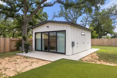 219 S Bluff Street, Dripping Springs, TX 78620 - Photo 22