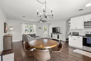 219 S Bluff St, Dripping Springs, TX 78620 - Photo 12