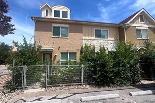 1101 Grove Blvd, Austin, TX 78741 - Photo 2