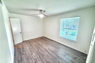 7303 Whispering Creek Cir, Austin, TX 78736 - Photo 18