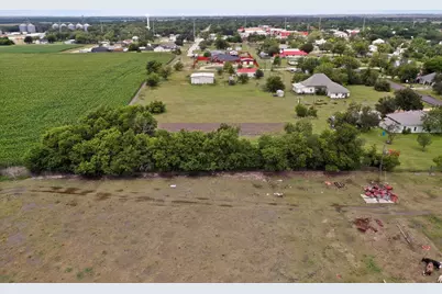 711 E Clark Street, Bartlett, TX 76511 - Photo 10