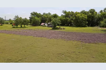 711 E Clark Street, Bartlett, TX 76511 - Photo 20