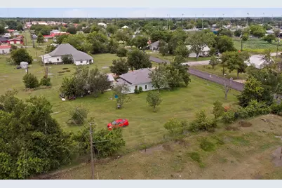 711 E Clark Street, Bartlett, TX 76511 - Photo 4