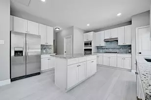 12609 Chittim Cir, Austin, TX 78732 - Photo 10