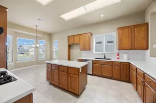 104 Lariat Dr, Georgetown, TX 78633 - Photo 10