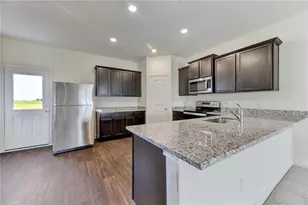 105 Brunswick Ln, Jarrell, TX 76537 - Photo 6