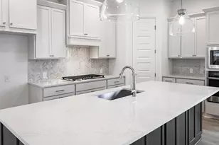 654 Bay Breeze Dr, Kyle, TX 78640 - Photo 6