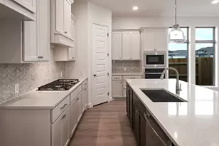 654 Bay Breeze Dr, Kyle, TX 78640 - Photo 14