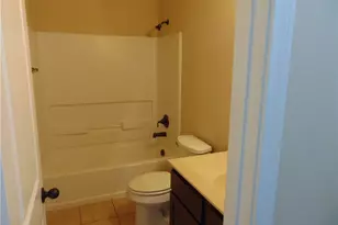 185 Creekside Villa Dr, Kyle, TX 78640 - Photo 8