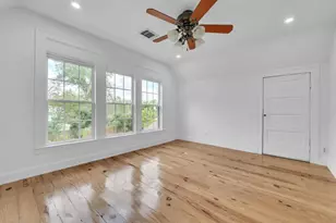300 Mills St, Smithville, TX 78957 - Photo 22