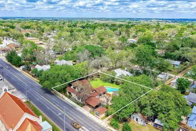 300 Mills Street, Smithville, TX 78957 - Photo 6