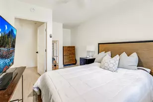 805 Eberhart Ln, Austin, TX 78745 - Photo 10