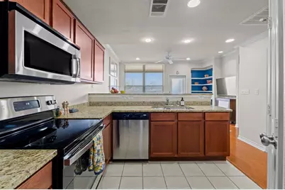 305 E 31st Street #2, Austin, TX 78705 - Photo 2
