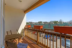 305 E 31st St, Austin, TX 78705 - Photo 12