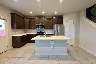 11724 Offaly Dr, Austin, TX 78754 - Photo 4