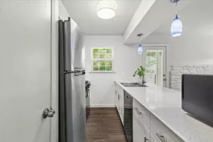 826 King Albert St, Austin, TX 78745 - Photo 14