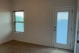 2105 Town Centre Dr, Round Rock, TX 78664 - Photo 20