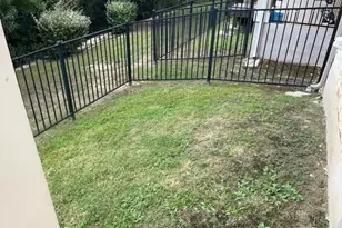 2105 Town Centre Dr, Round Rock, TX 78664 - Photo 28