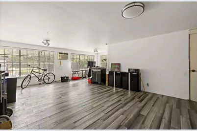 103 E Willis Street, Leander, TX 78641 - Photo 16