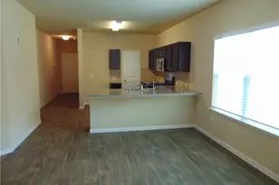 305 Cibolo Creek Dr, Kyle, TX 78640 - Photo 8