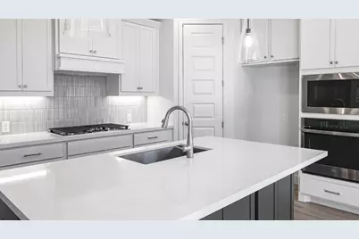 309 Foxfire Cove, Lockhart, TX 78644 - Photo 6